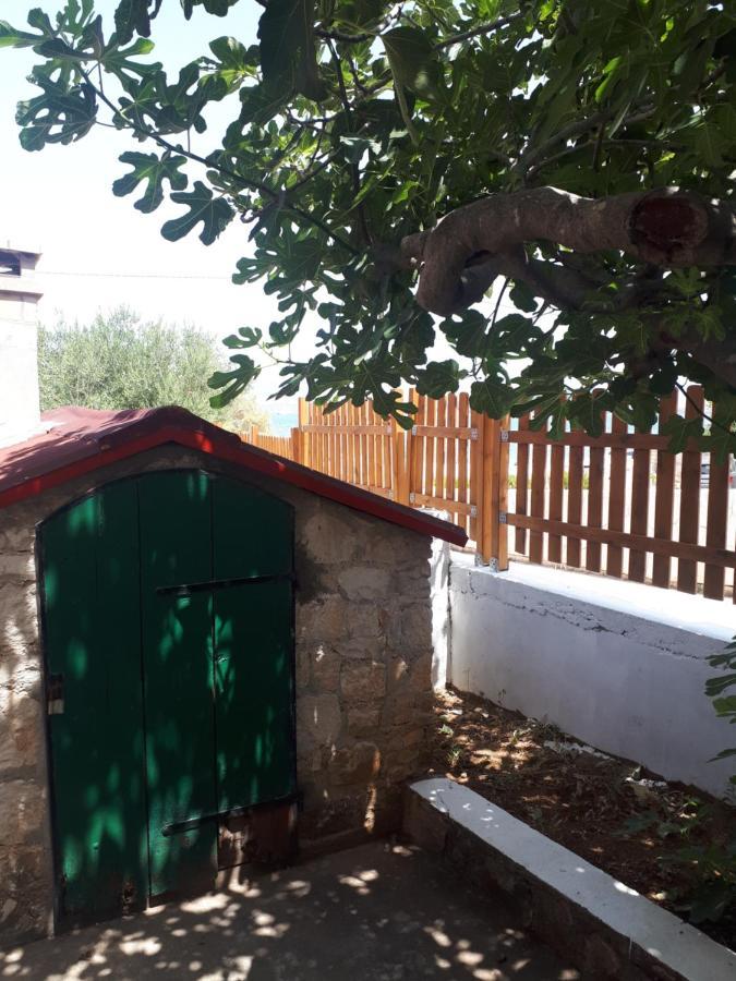 Grandpa Beach House Slatine Bagian luar foto